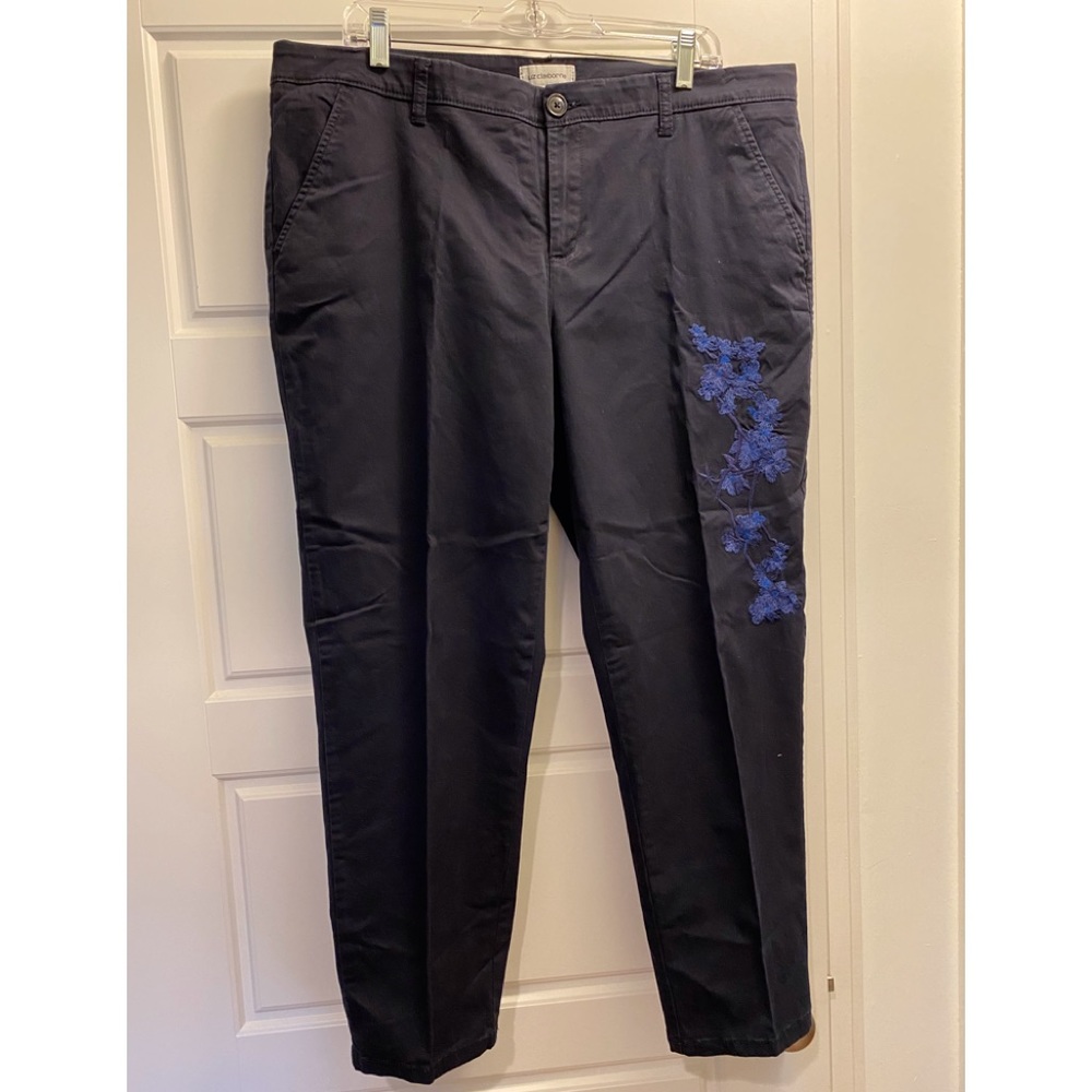 Liz Claiborne crop pants, size 16